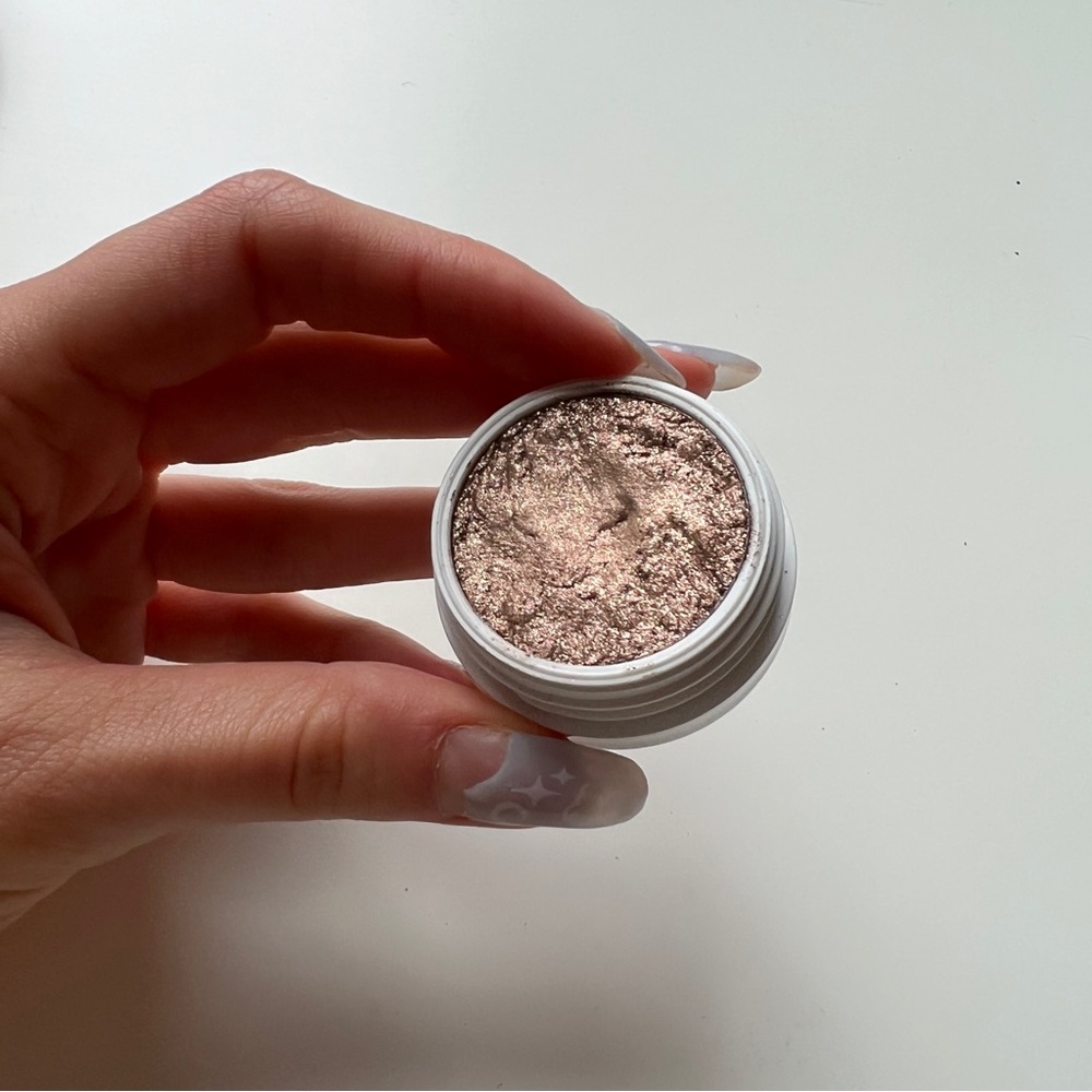Colourpop nillionaire super shock shadow
